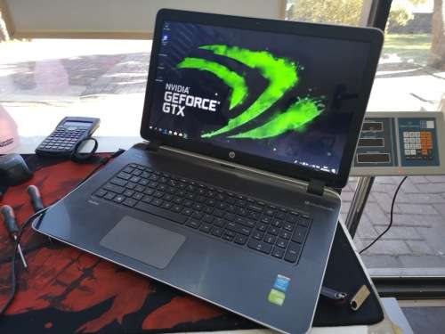*MASSIVE 17" HP PAVILION 17*BEATS AUDIO*i5-4210U*NVIDIA 820M*8GB RAM*1000GB*HD+*